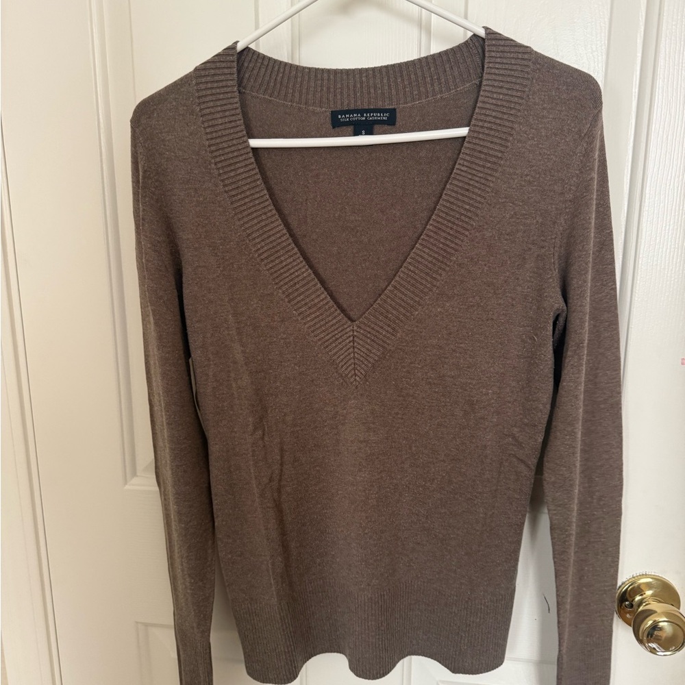 Banana Republic Brown V-Neck Sweater for Women